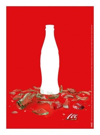 Artistas Homenageiam Os Anos Da Ic Nica Garrafa Da Coca Cola