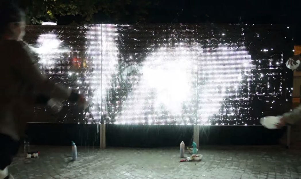 Projeto transforma água em grafite luminoso