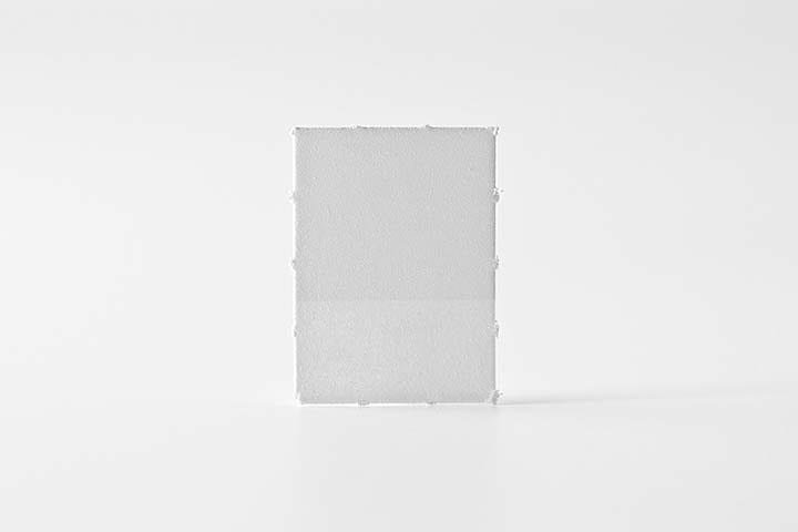 Você saberia adivinhar quais produtos em branco pertence a qual marca? 9 pantone