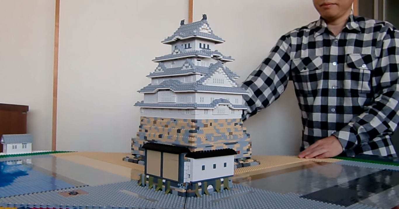 O artista que usa Lego pra fazer incríveis esculturas dobráveis