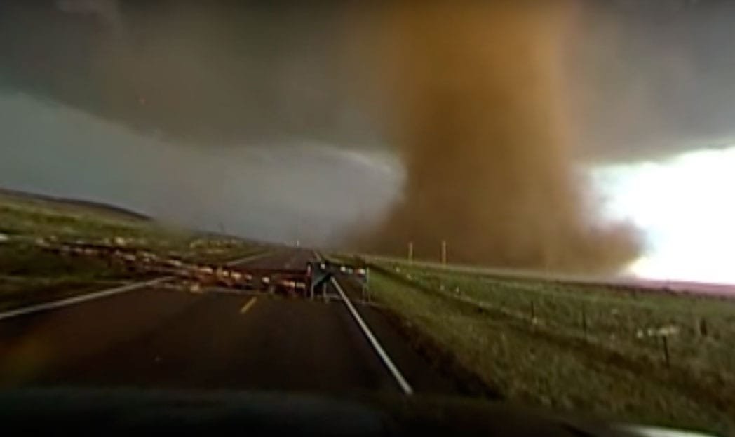 vídeo de tornado em 360