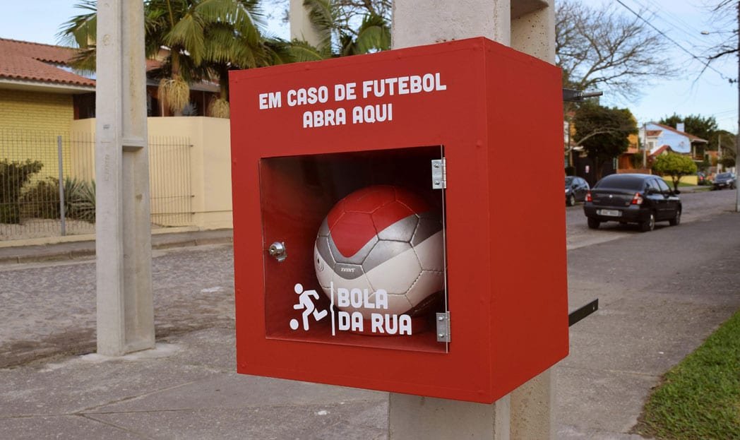 Em caso de futebol abra aqui