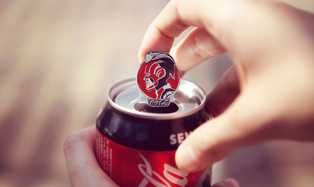 Coca-Cola transforma lacres em pins colecionáveis de ‘Vingadores’